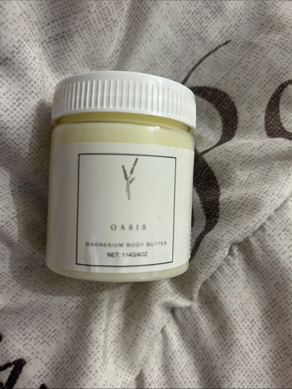 Oasis Body Butter Jar in White and Cream